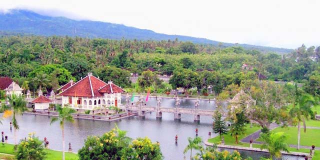 You are currently viewing Bali Ujung Water Palace